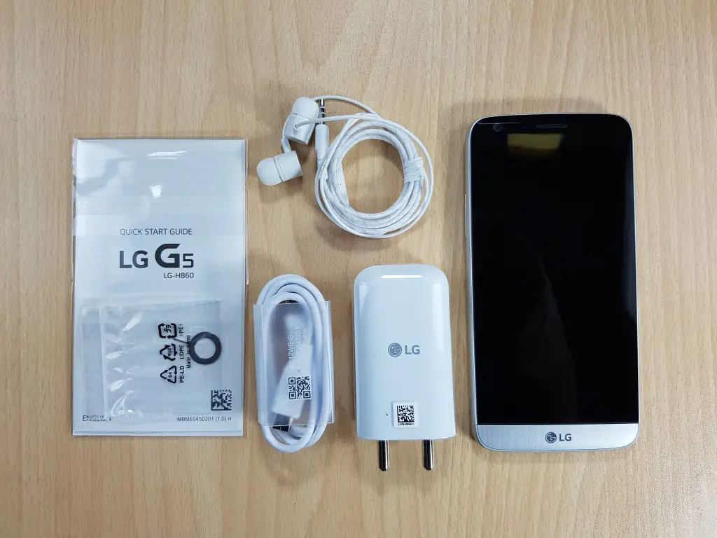 LG G5 Unboxing, Quick Review, Gaming and Benchmarks - Gadgets To Use