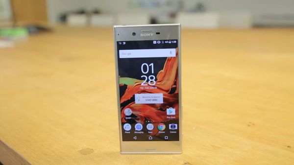 Sony Xperia XZ Display