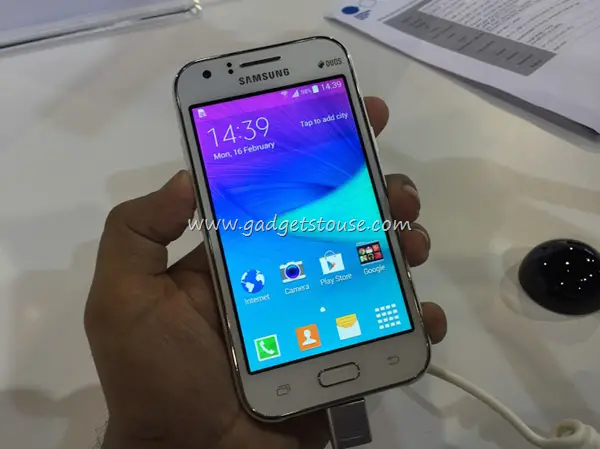 Samsung Galaxy J1 4G Hands on  Photo Gallery and Video - 54