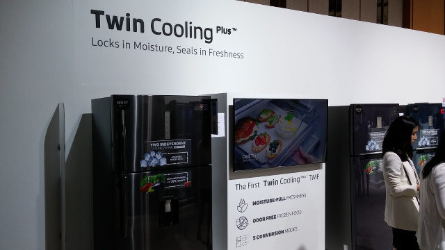 samsung-twincooling-refrigerator-20160201_2752F4D434E142239CAB01A405CBBD86