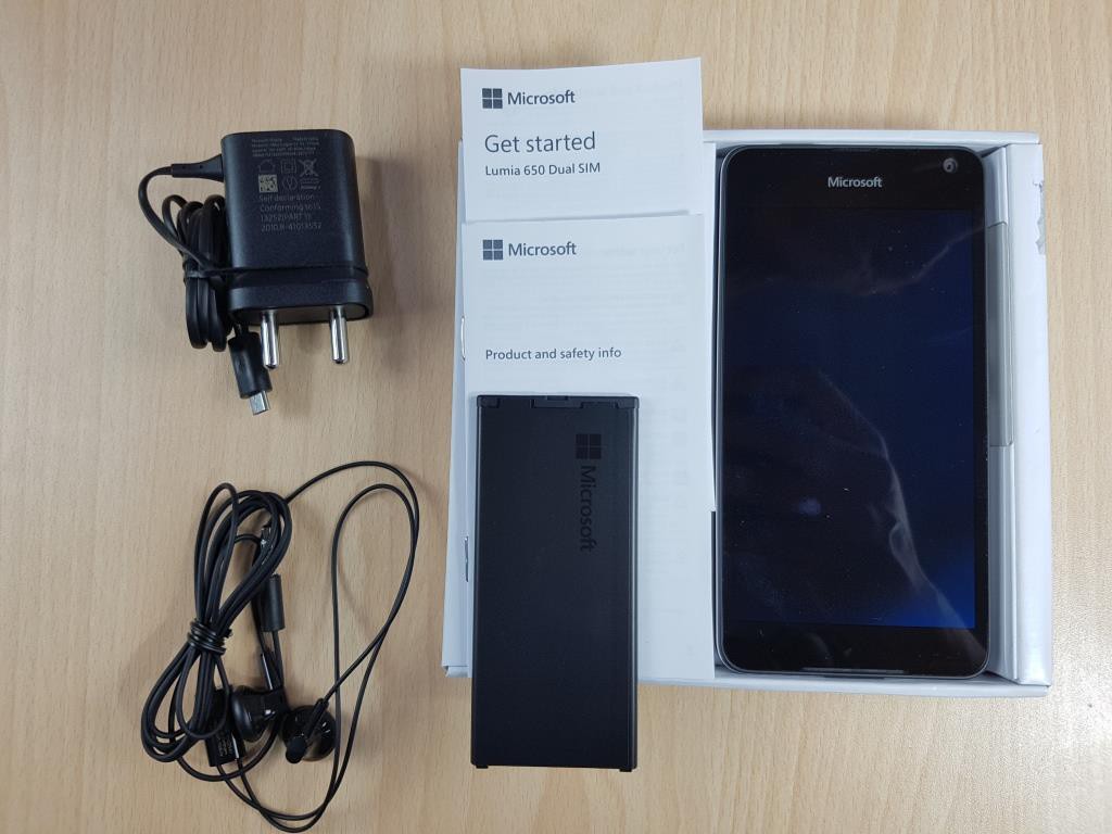Lumia 650 (3)