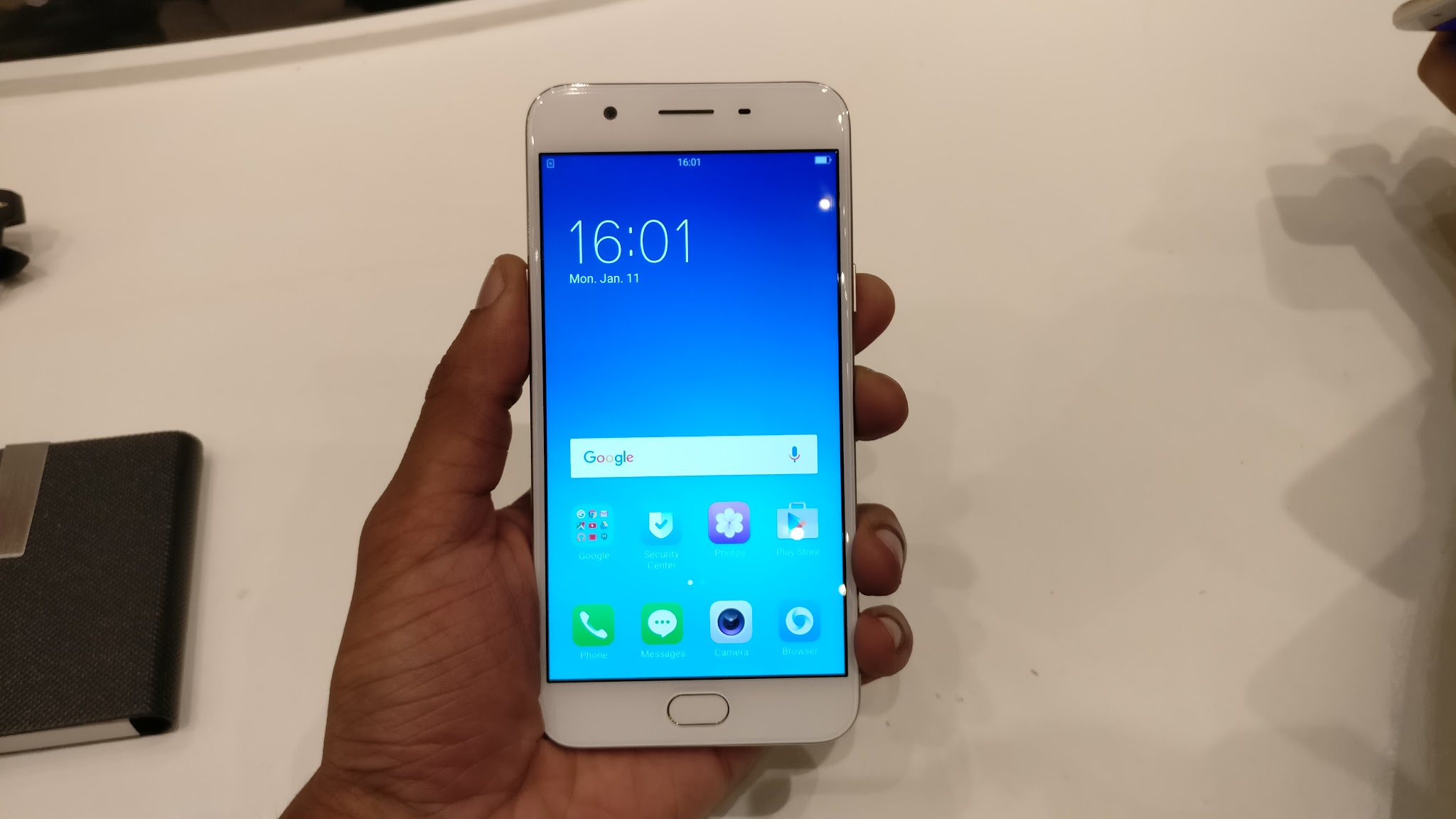 OPPO F1s