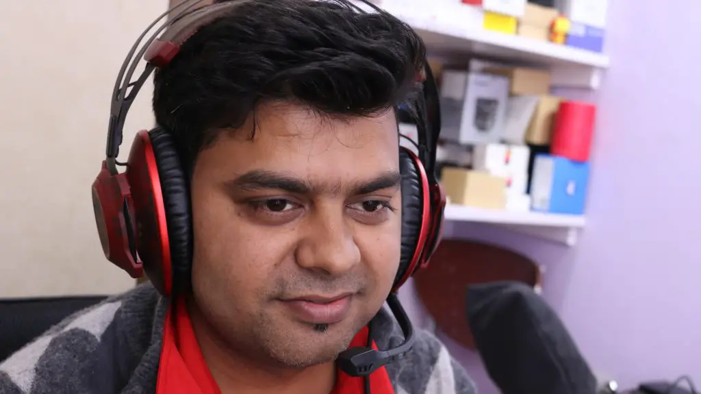 HyperX CloudX Revolver Gears Of War Headphones Review - 24