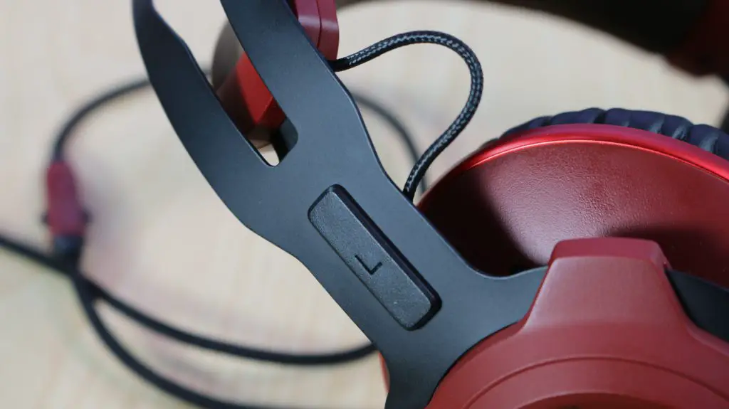 HyperX CloudX Revolver Gears Of War Headphones Review - 94