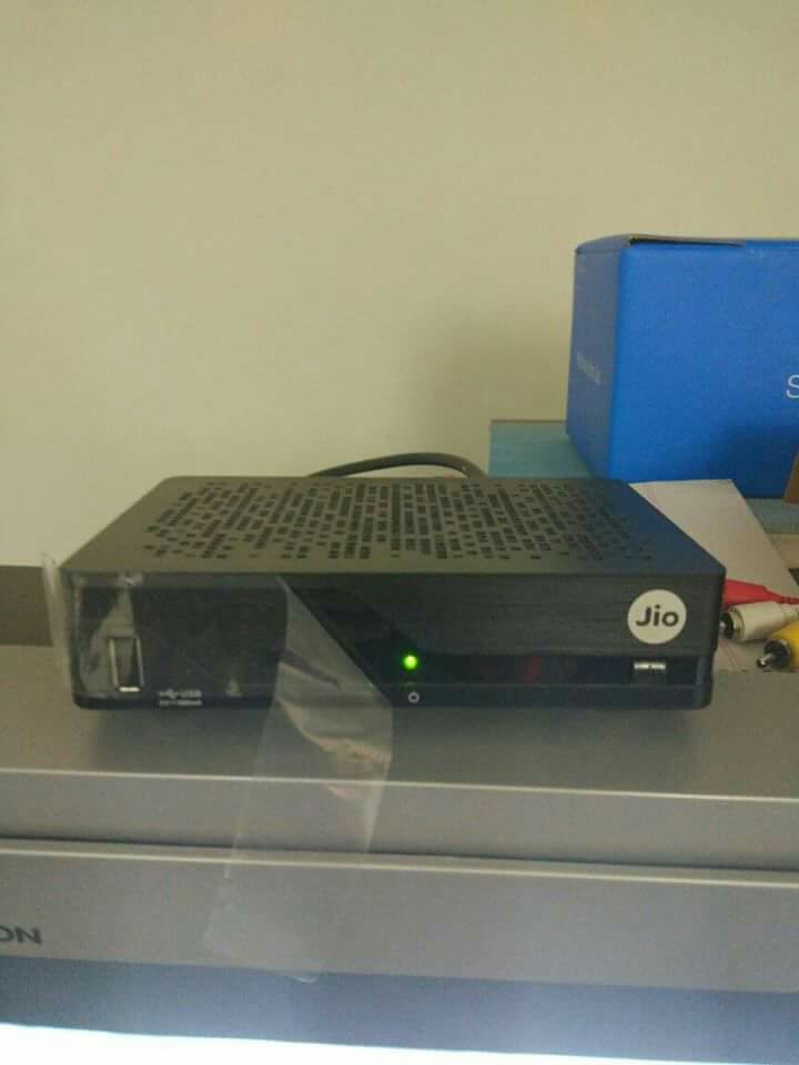 Reliance Jio Set Top Box Coming Soon  Pictures Leaked - 9