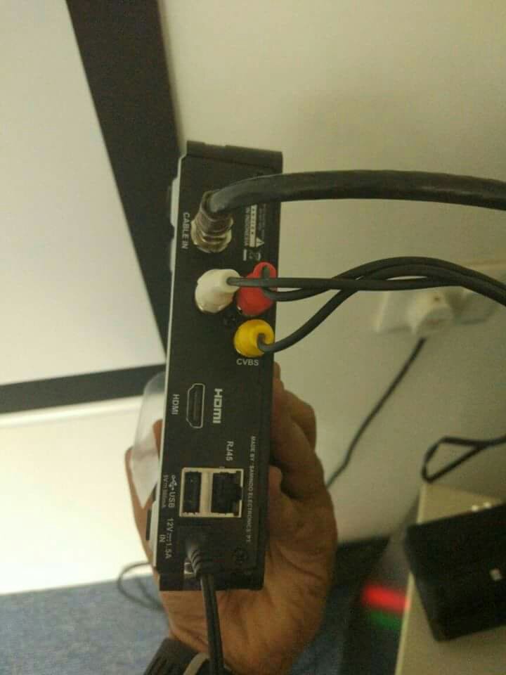 Reliance Jio Set Top Box Coming Soon  Pictures Leaked - 75