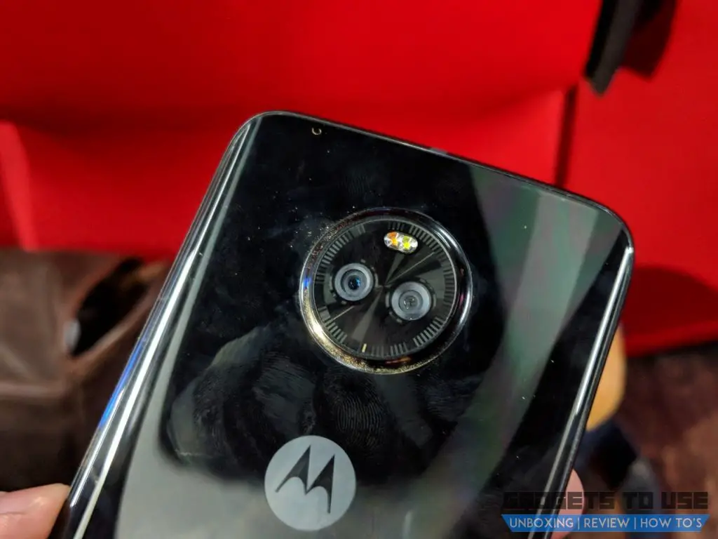 Moto X4