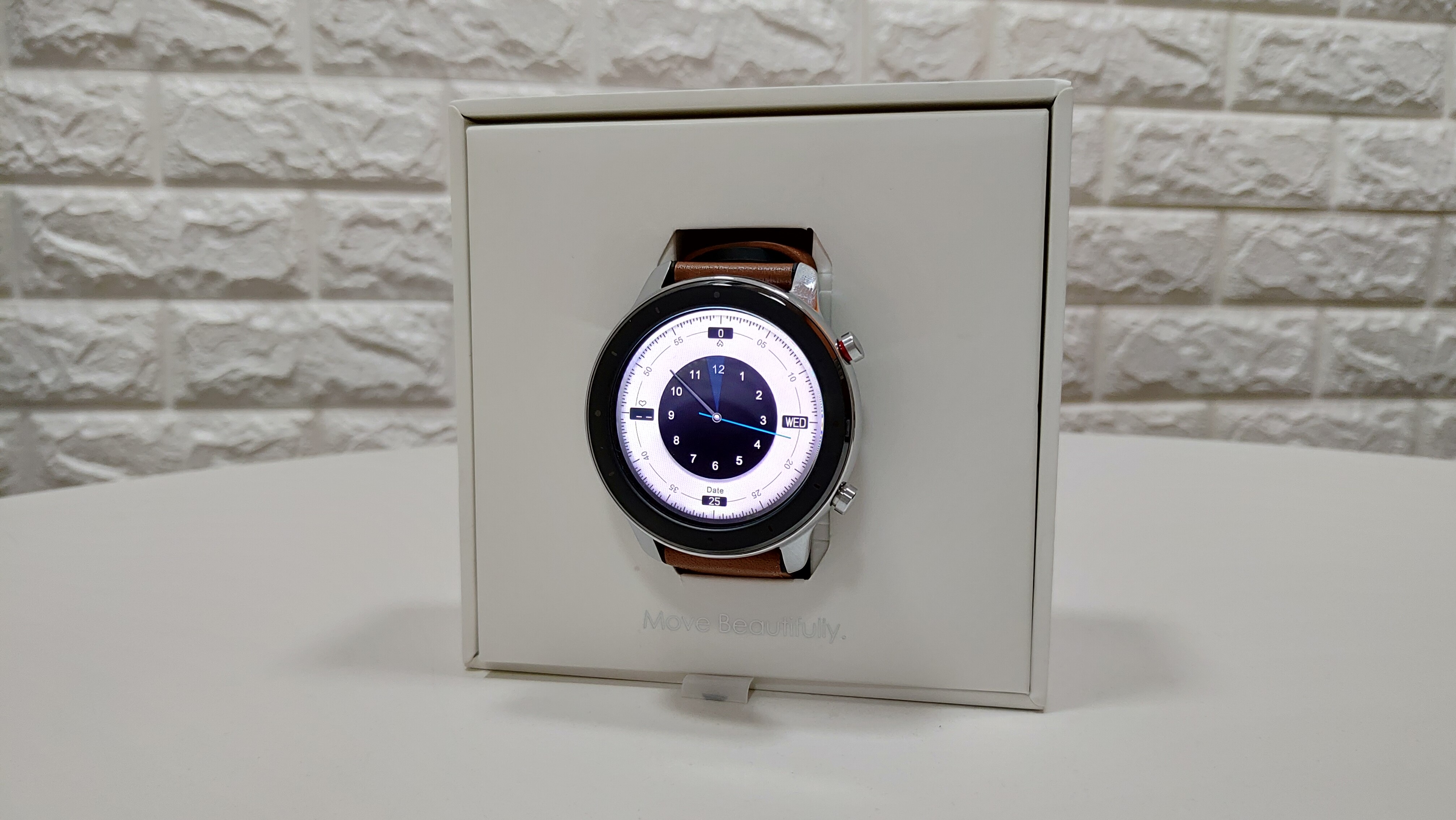 dybtgående Estate Slud Amazfit GTR Review: Smartwatch with classic look and long battery life -  Gadgets To Use