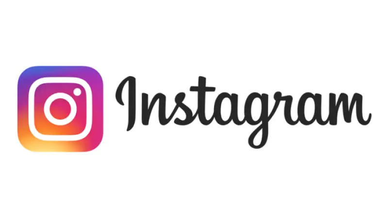 How to open Instagram messages on PC