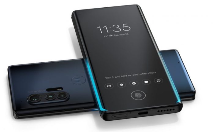 Motorola-Edge-Plus-Wireless-Power-Share-1024x635