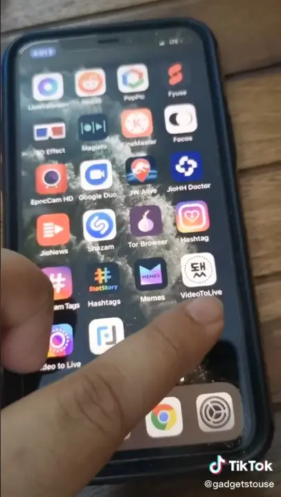 Set Video Wallpaper On iPhone