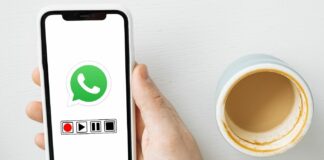 pause voice recording in WhatsApp