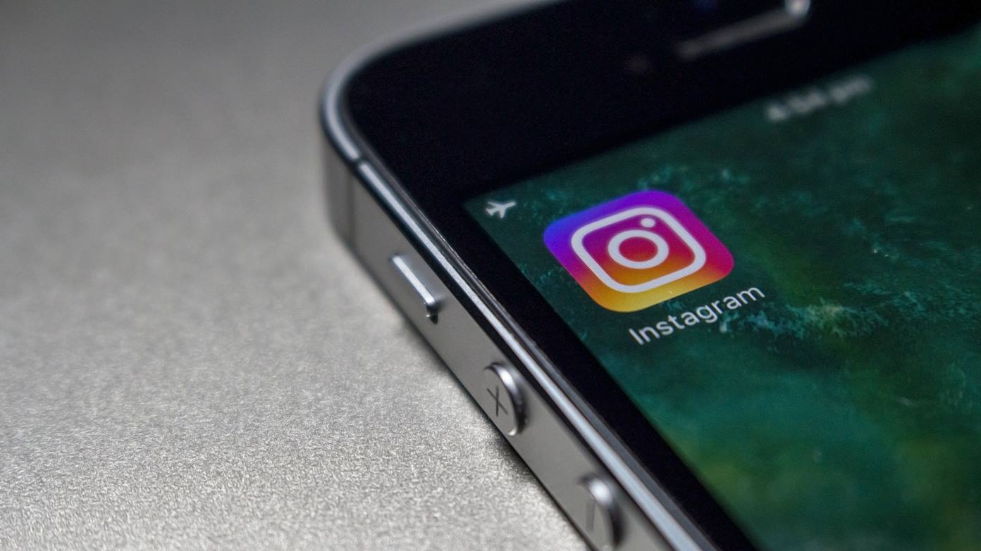 4 Ways to Delete Instagram Search History on Android and iPhone
