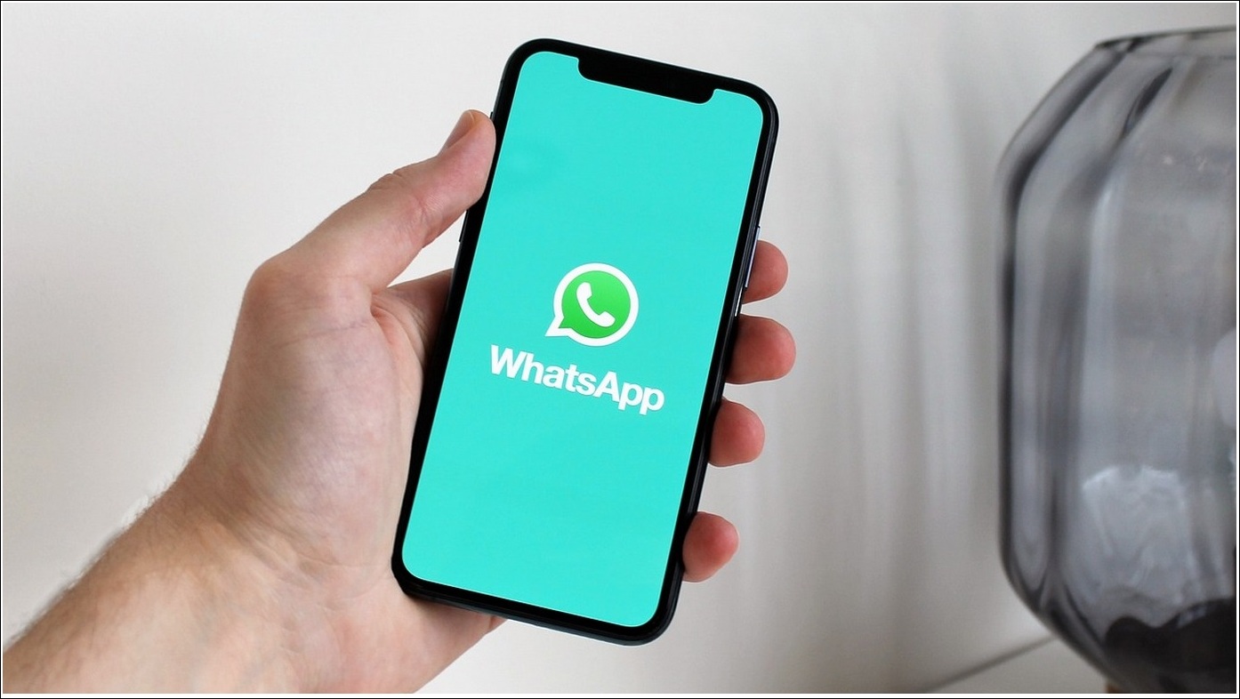 WhatsApp Report and Exit Group